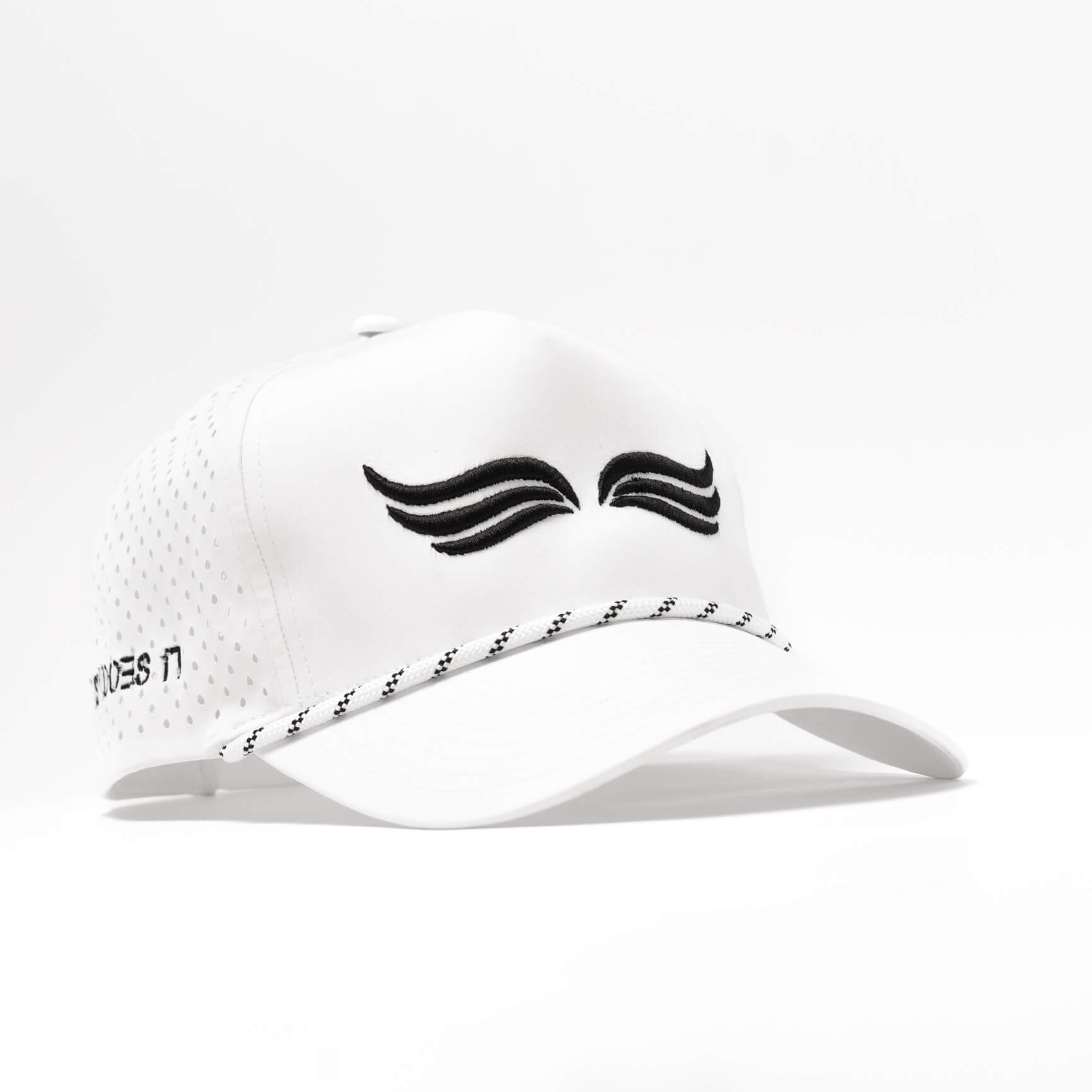  Structured white performance hat with rope accent for golf or everyday use.